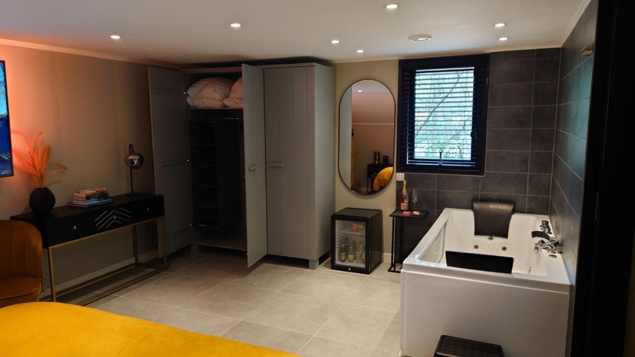 Relaxed Luxe "Boszichthuisje" Met Jacuzzi Bospark Ijsselheide Hattemerbroek Dış mekan fotoğraf